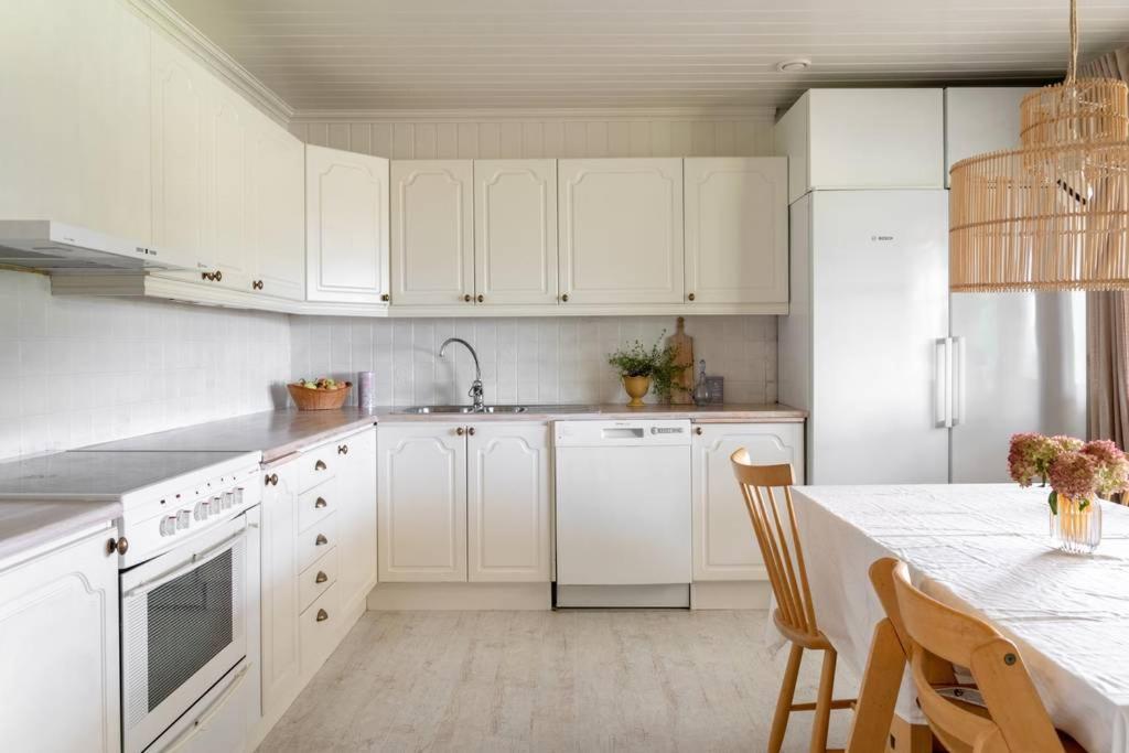A Countryside Villa Close To Uppsala! מראה חיצוני תמונה