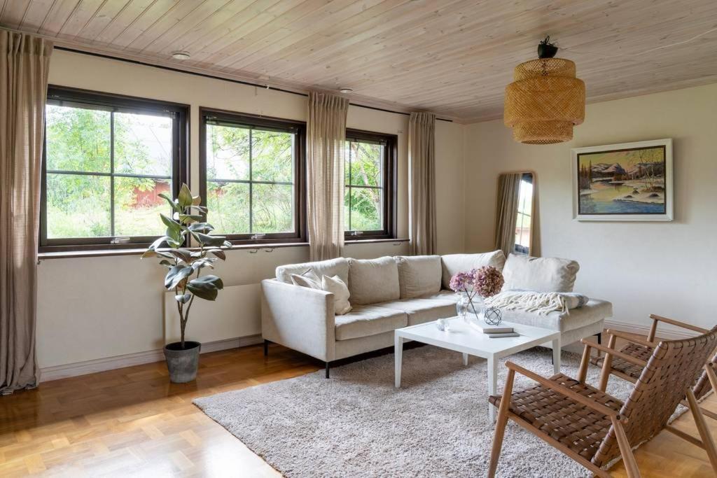 A Countryside Villa Close To Uppsala! מראה חיצוני תמונה