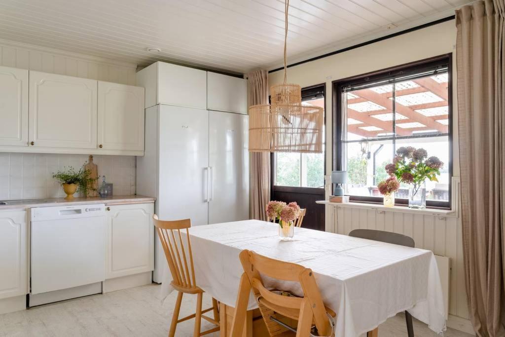 A Countryside Villa Close To Uppsala! מראה חיצוני תמונה
